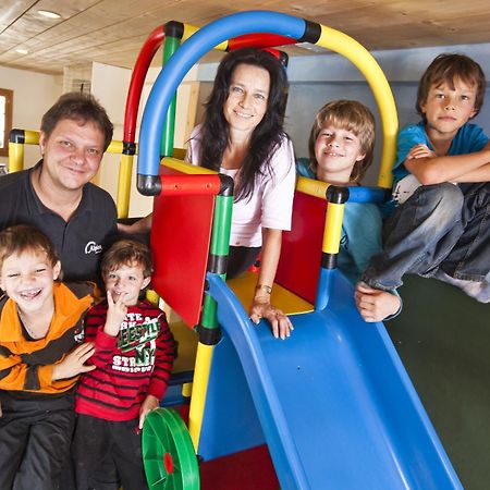 Familienhotel Alpina Breíl Exteriör bild