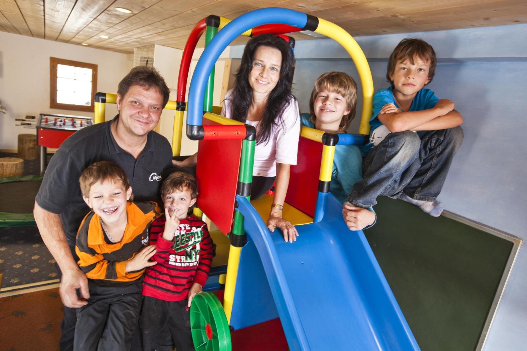 Familienhotel Alpina Breíl Exteriör bild